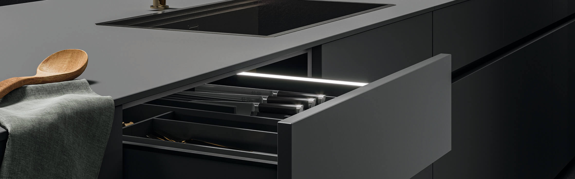 Архитектурные композиции со стеклянными колоннами, влияние на жилое пространство, барные стойки: широкий спектр композиций для достижения уникальных и разнообразных результатов.