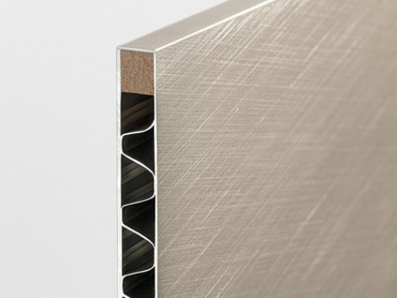 Алюминиевые двери «соты»