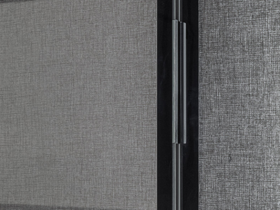 Стеклянные двери с тканевым эффектом